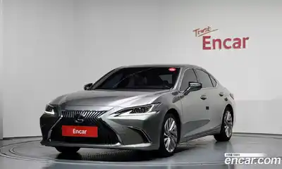 Lexus ES, 2018