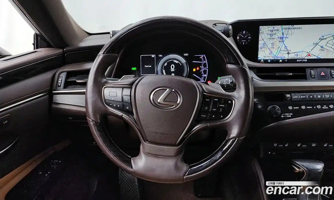 Lexus ES 2018 2.5 гидро в Москве № 766898, фото 13