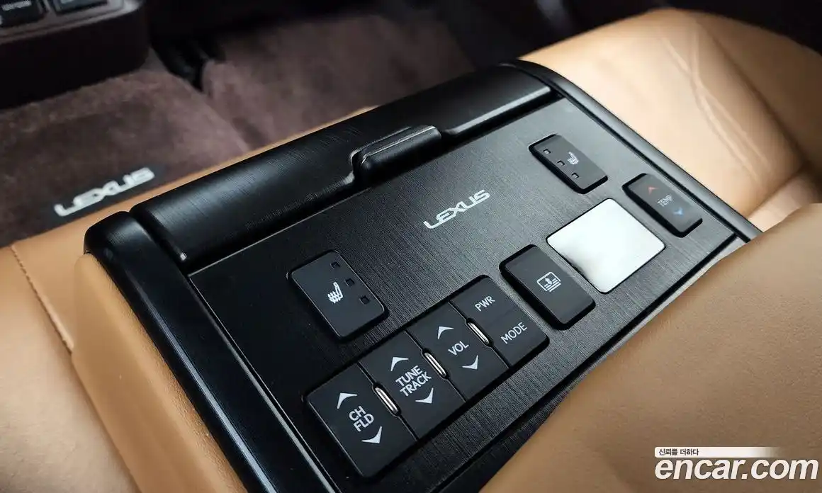 Lexus ES 2018 2.5 гидро в Москве № 766898, фото 19