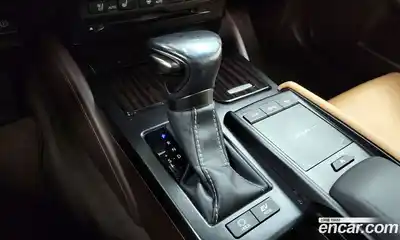 Lexus ES 2018 2.5 гидро в Москве № 766898, миниатюра 9