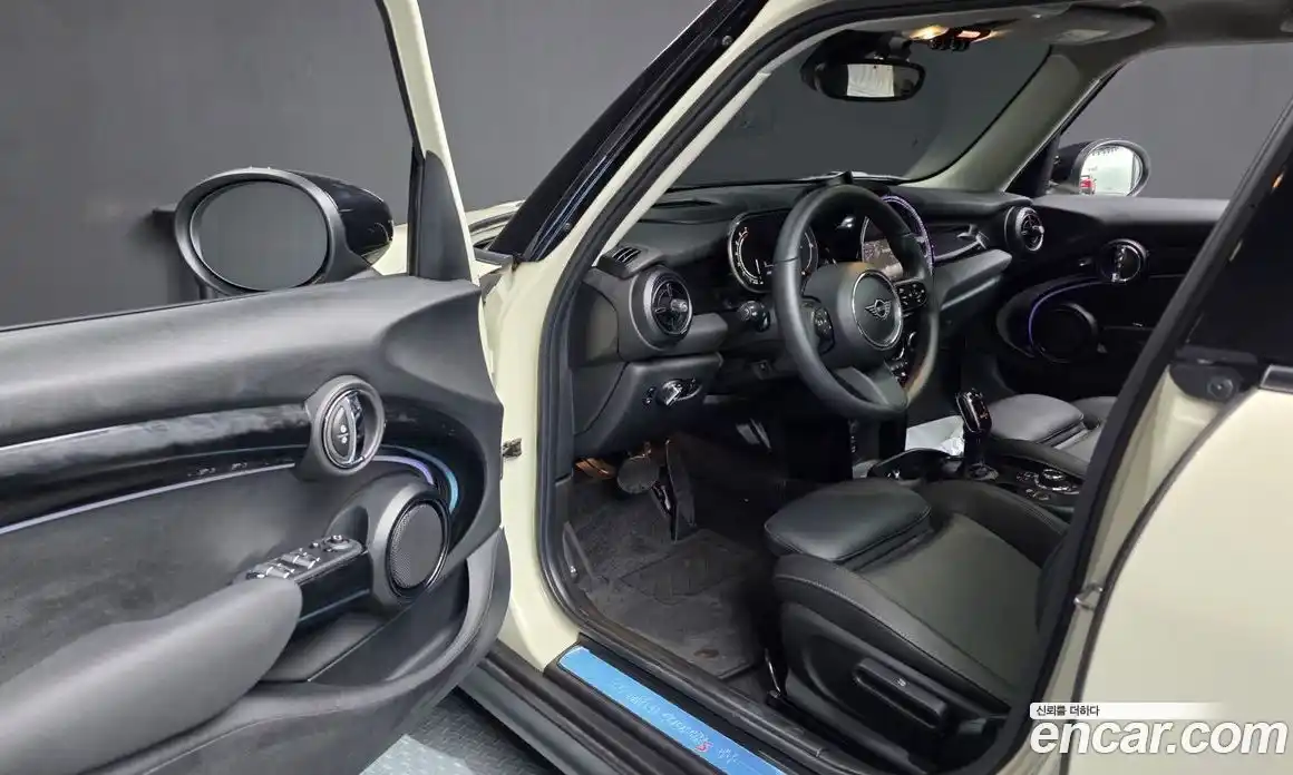 Mini Cooper 2021 2.0 гидро в Москве, фото 9