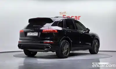 Porsche Cayenne, 2016