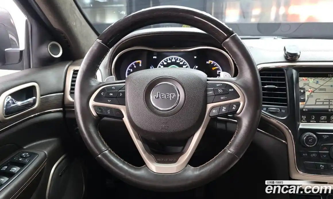 Jeep Cherokee 2015 3.0 гидро в Москве № 826648, фото 13