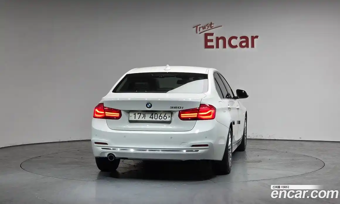 BMW 3-Series 2017 2.0 гидро в Москве № 858693, фото 3