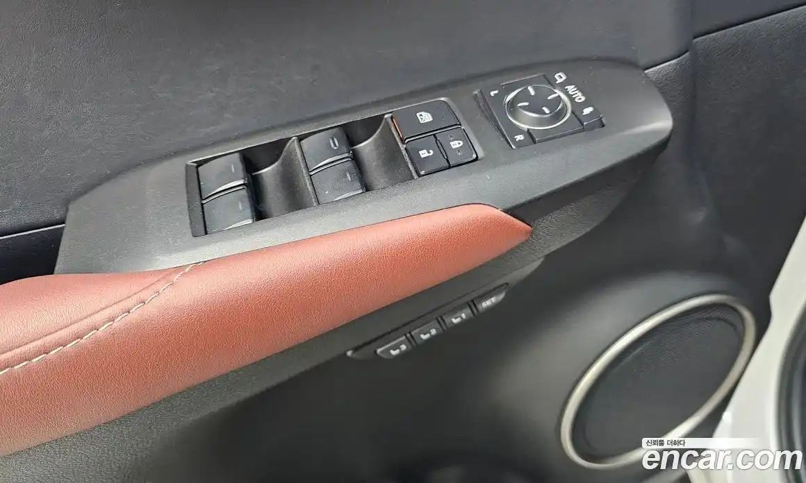 Lexus NX 2015 2.5 гидро в Москве № 862057, фото 15