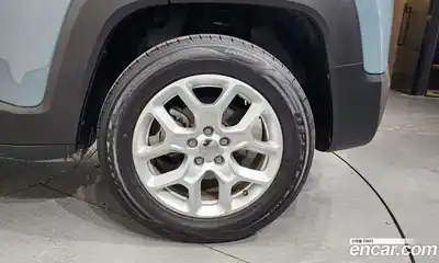 Jeep Renegade 2018 2.4 гидро в Москве № 862822, миниатюра 5