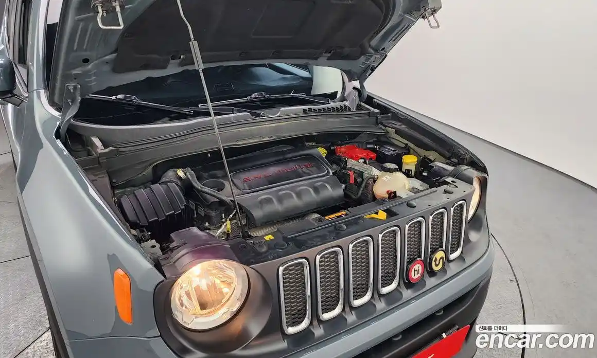 Jeep Renegade 2018 2.4 гидро в Москве № 862822, фото 6