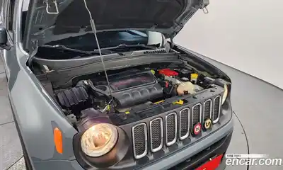 Jeep Renegade 2018 2.4 гидро в Москве № 862822, миниатюра 6