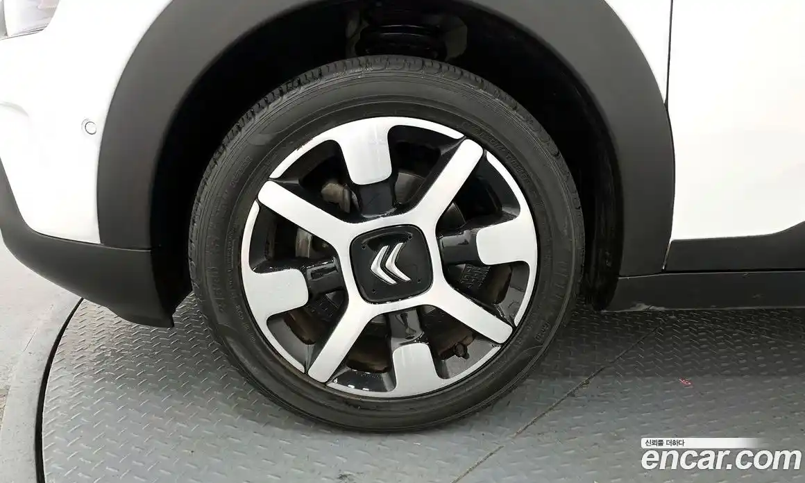 Citroen C4 Cactus 2019 1.5 гидро в Москве № 864434, фото 5