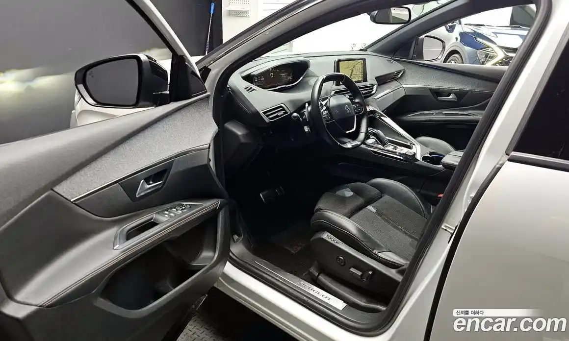 Peugeot 5008 2018 1.6 гидро в Москве № 897411, фото 10