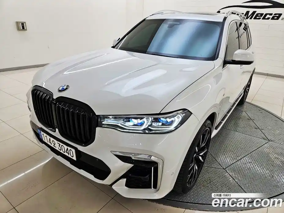 BMW X7 2021 3.0 гидро в Москве № 968043, фото 3