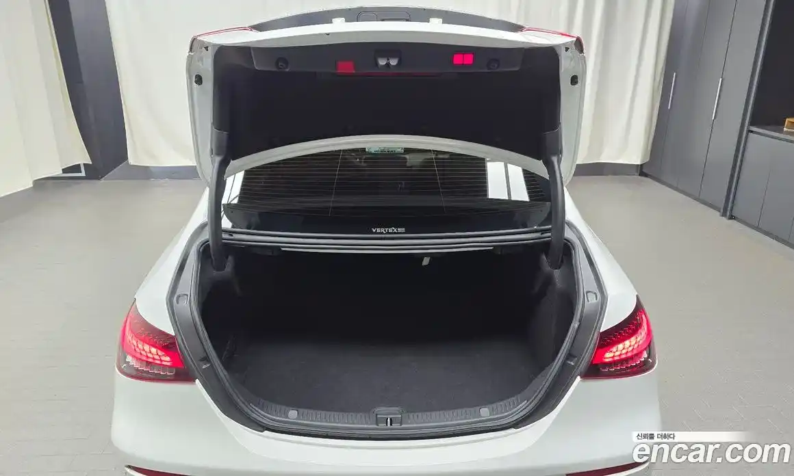 Mercedes-Benz E-Class 2021 2.0 гидро, фото 20
