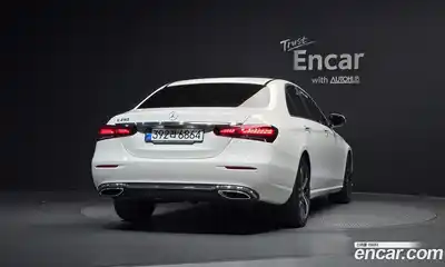 Mercedes-Benz E-Class 2021 2.0 гидро, миниатюра 4