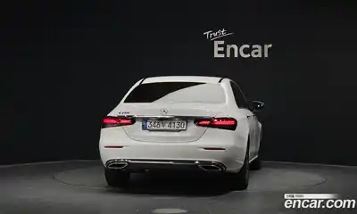 Mercedes-Benz E-Class 2021 2.0 гидро, миниатюра 4