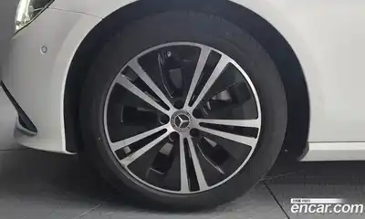 Mercedes-Benz E-Class 2021 2.0 гидро, миниатюра 5
