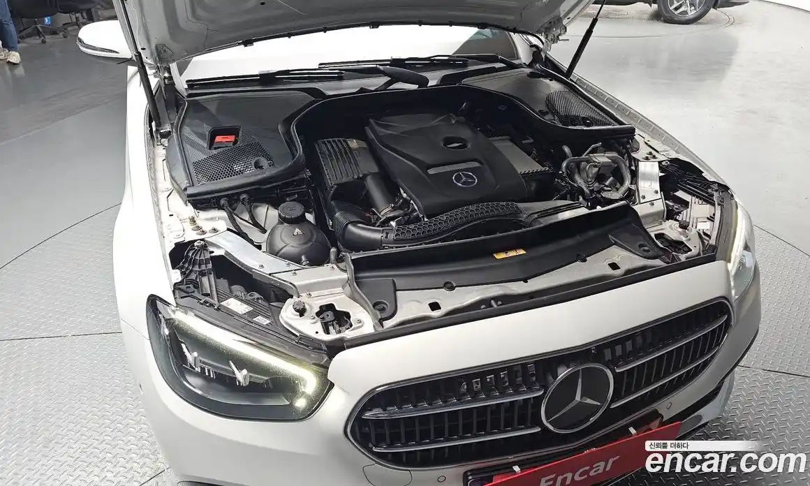 Mercedes-Benz E-Class 2021 2.0 гидро, фото 6