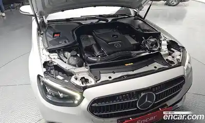Mercedes-Benz E-Class 2021 2.0 гидро, миниатюра 6