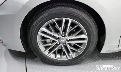 Hyundai Grandeur 2016 2.4 Автомат в Москве № 970681, миниатюра 5