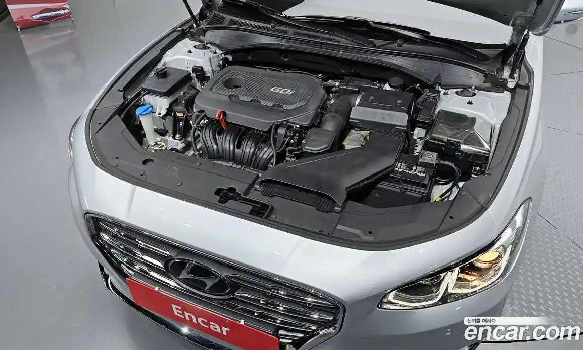 Hyundai Grandeur 2016 2.4 Автомат в Москве № 970681, фото 6