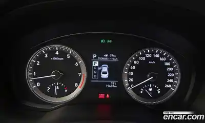 Hyundai Grandeur 2016 2.4 Автомат в Москве № 970681, миниатюра 8