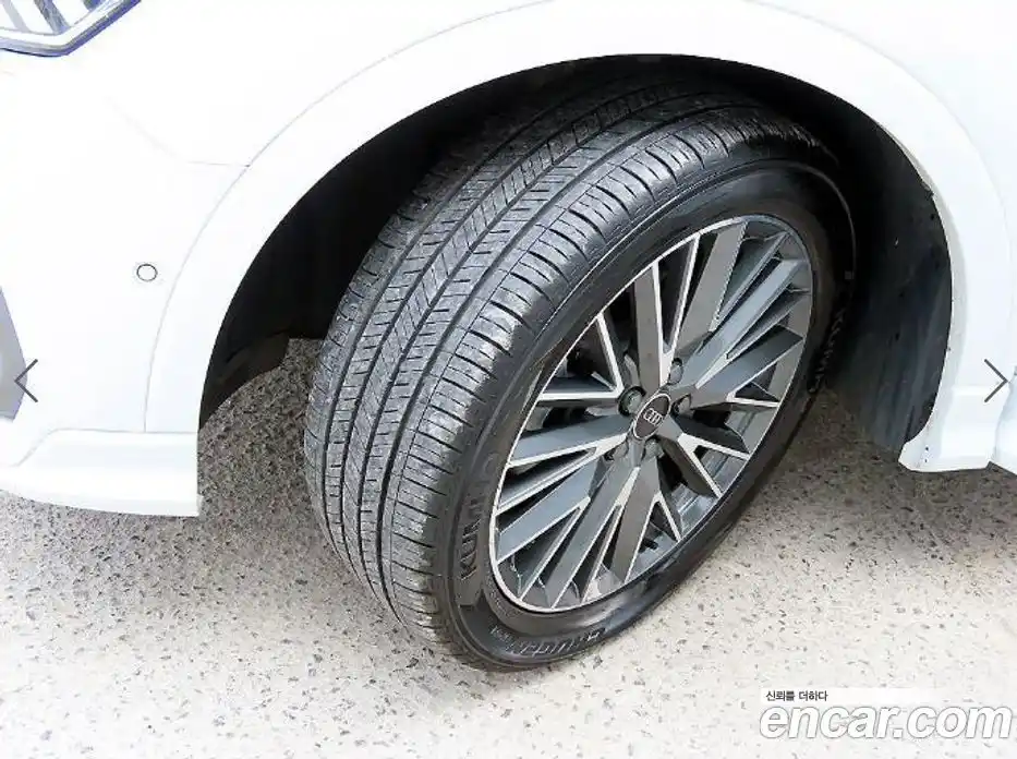 Audi Q3 2023 2.0 Автомат в Москве № 971257, фото 20