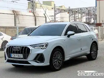 Audi Q3 2023 2.0 Автомат в Москве № 971257, миниатюра 2
