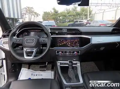 Audi Q3 2023 2.0 Автомат в Москве № 971257, миниатюра 7