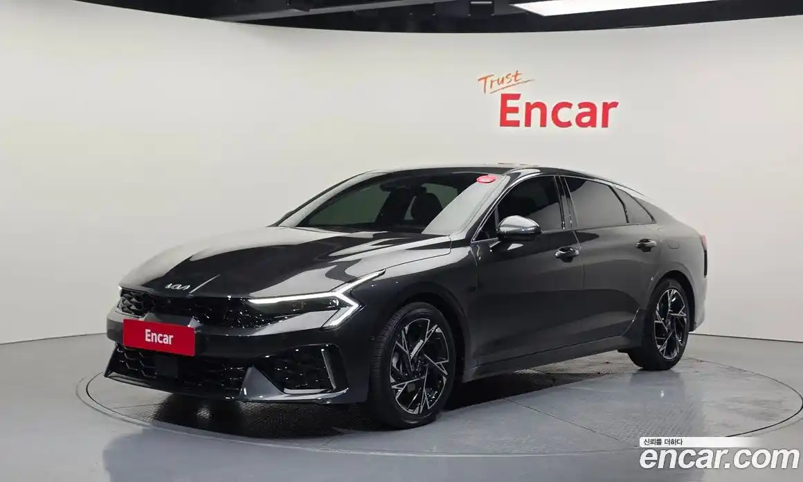 Kia K5 2024 2.0 Автомат в Москве № 972232, фото 1