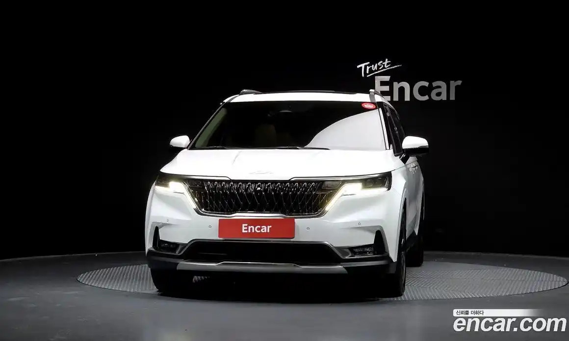 Kia Canival 2022 3.5 Автомат в Москве № 972683, фото 3