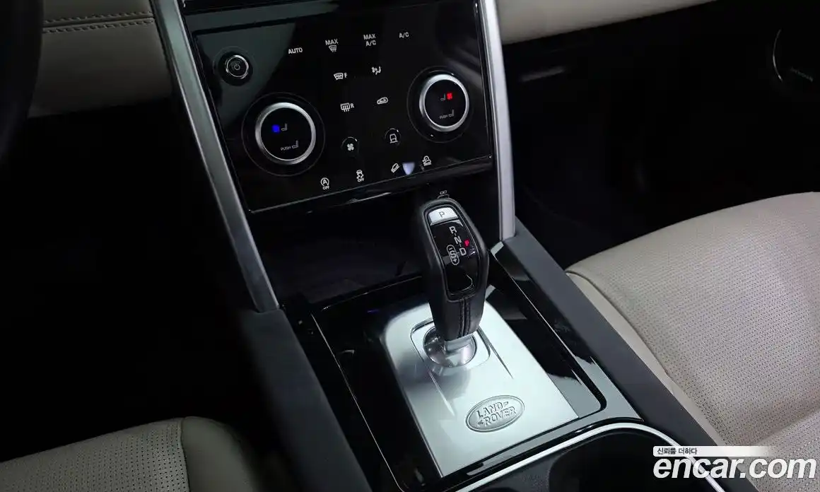 Land Rover Discovery Sport 2022 2.0 гидро в Москве № 975170, фото 9