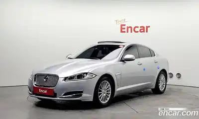 Jaguar XF, 2015