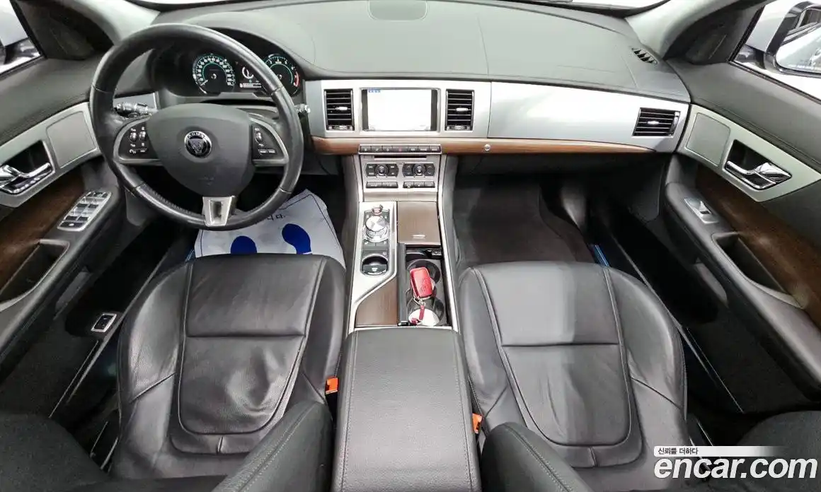 Jaguar XF 2015 2.0 гидро в Москве № 976475, фото 7