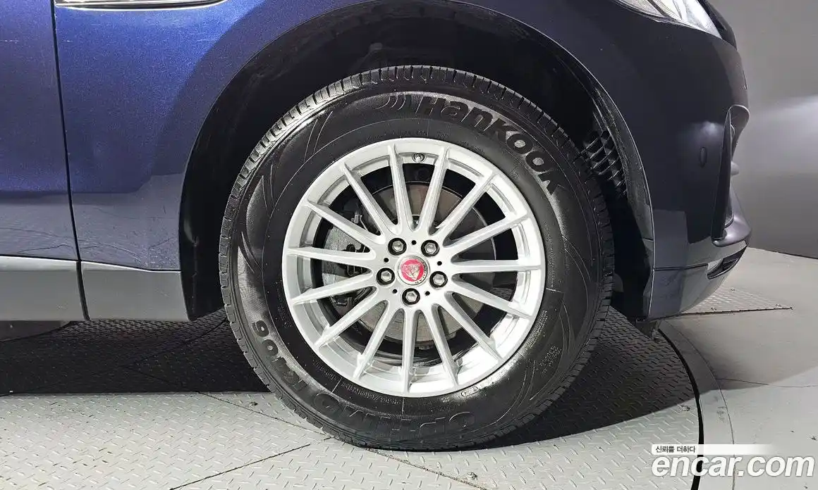 Jaguar F-Pace 2016 2.0 гидро в Москве № 976535, фото 5