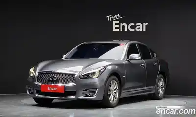 Infiniti Q70 3.0d