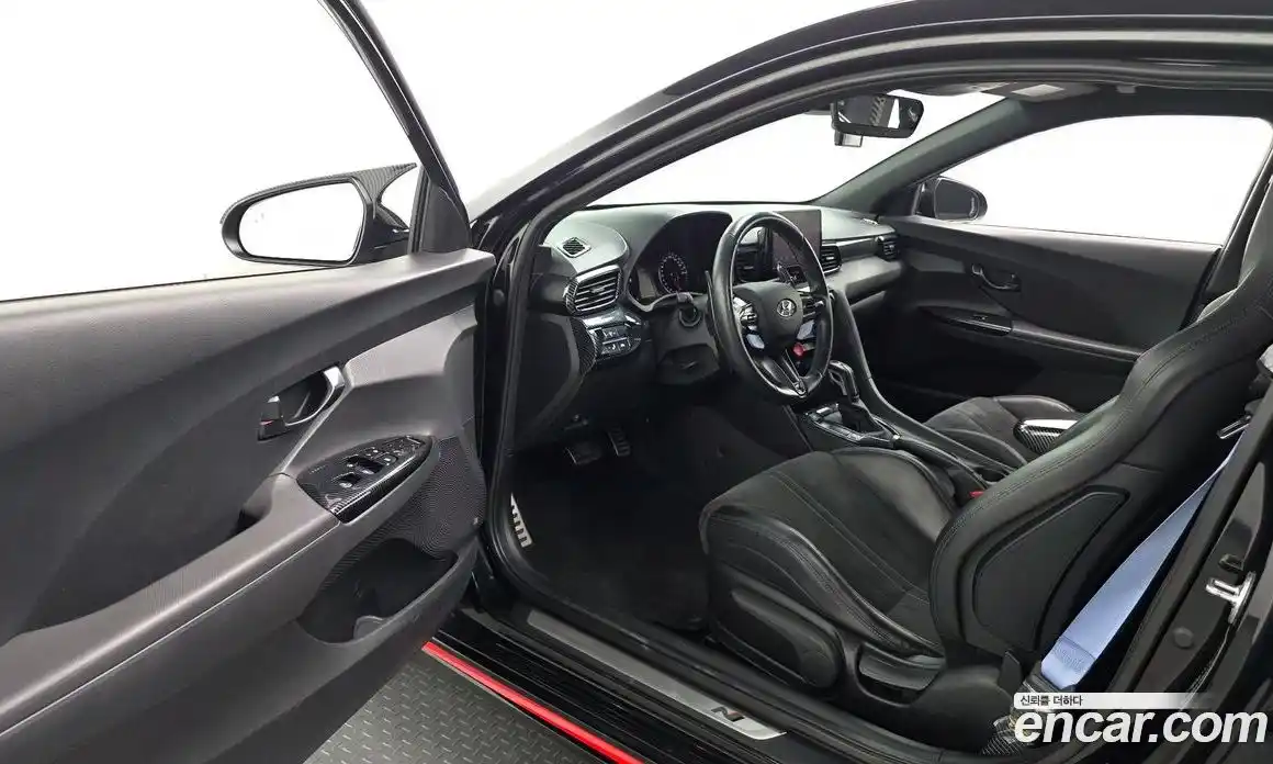 Hyundai Veloster 2021 2.0 гидро в Москве № 1002522, фото 11