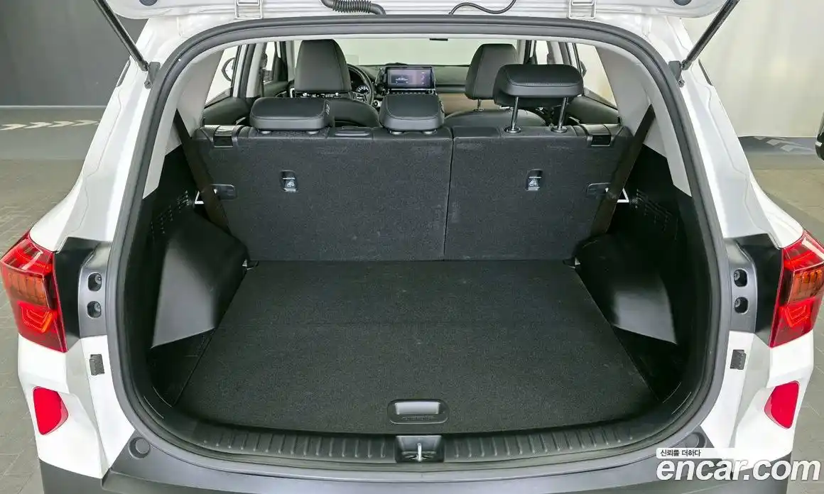 Kia Seltos 2022 1.6 Автомат в Москве № 1002942, фото 20