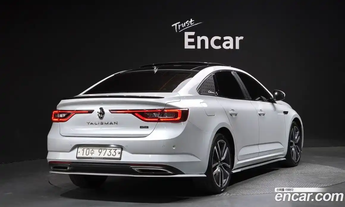 Renault SM6 2018 1.6 Автомат в Москве № 1003752, фото 1