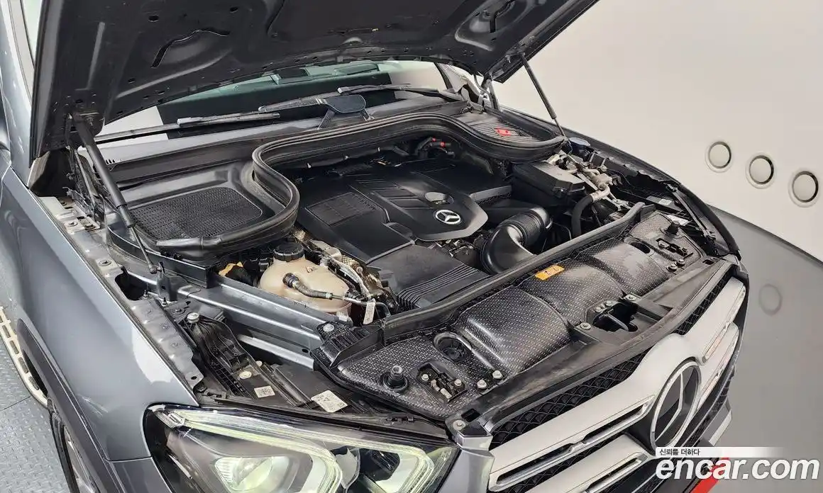 Mercedes-Benz GLE-Class 2021 1.9 Автомат в Москве № 1006369, фото 6