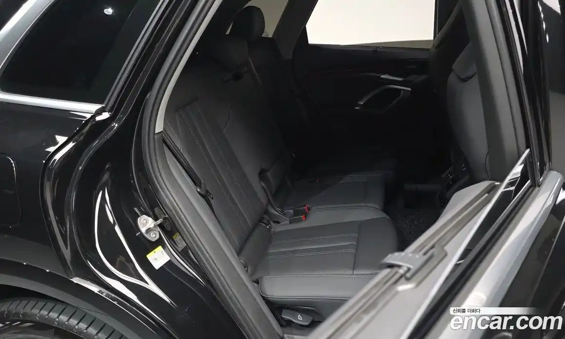 Audi Q5 2025 2.0 Автомат в Москве № 1006766, фото 11