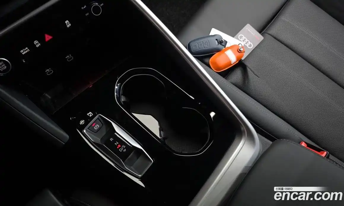 Audi Q5 2025 2.0 Автомат в Москве № 1006766, фото 8