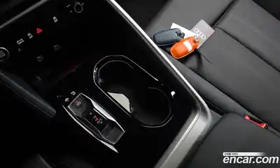 Audi Q5 2025 2.0 Автомат в Москве № 1006766, миниатюра 8