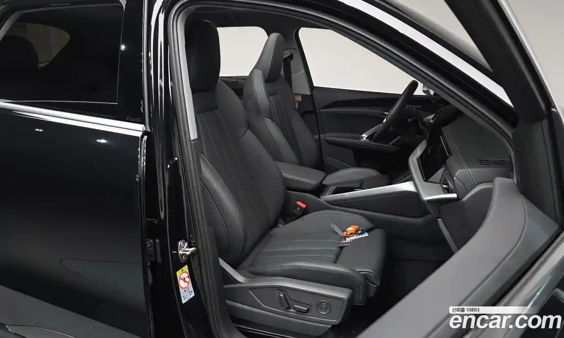 Audi Q5 2025 2.0 Автомат в Москве № 1006766, фото 9