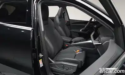 Audi Q5 2025 2.0 Автомат в Москве № 1006766, миниатюра 9