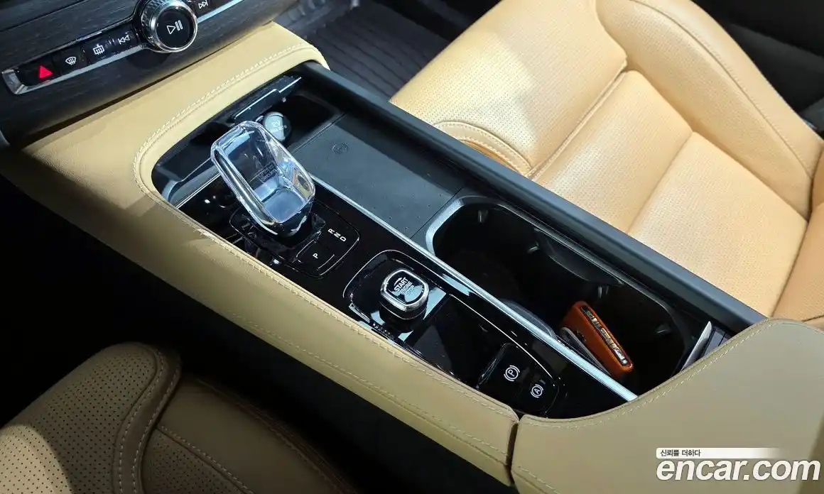Volvo XC90 2024 2.0 гидро в Москве № 1008496, фото 9