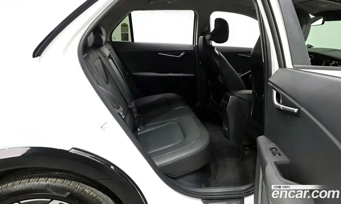 Kia Niro 2025 1.6 Автомат в Москве № 1008989, фото 12