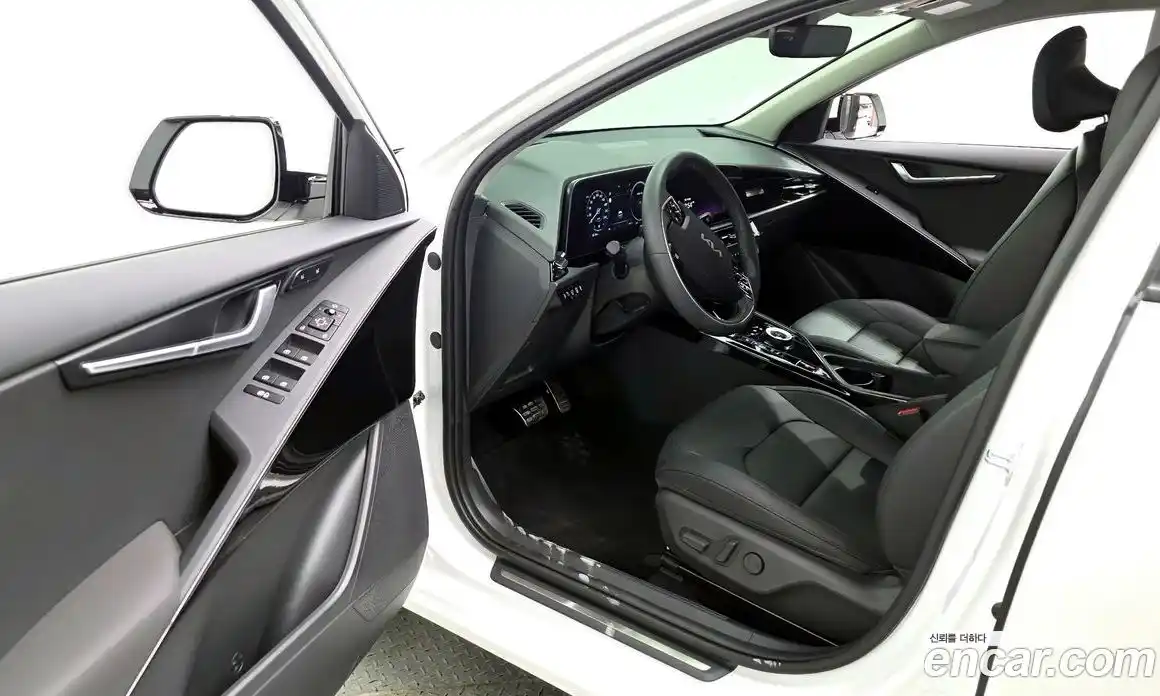 Kia Niro 2025 1.6 Автомат в Москве № 1008989, фото 10