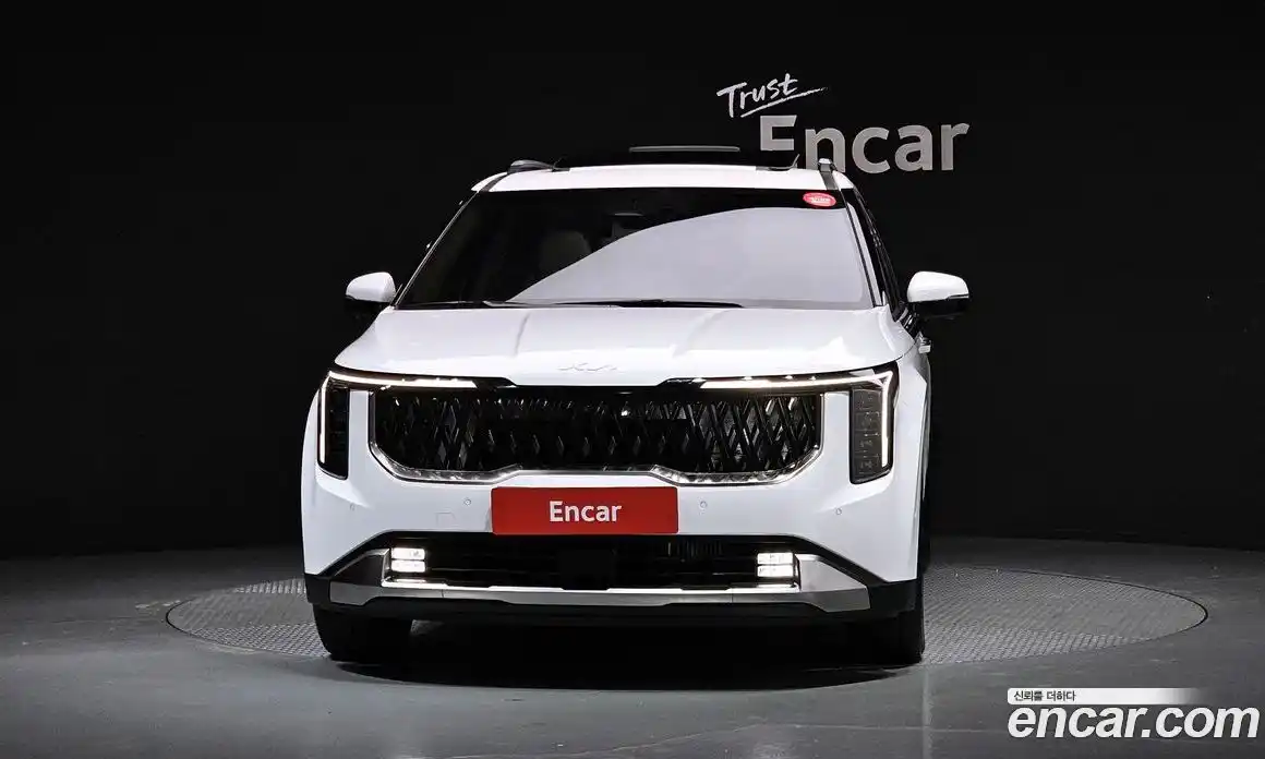 Kia Canival 2025 2.2 Автомат в Москве № 1009237, фото 3