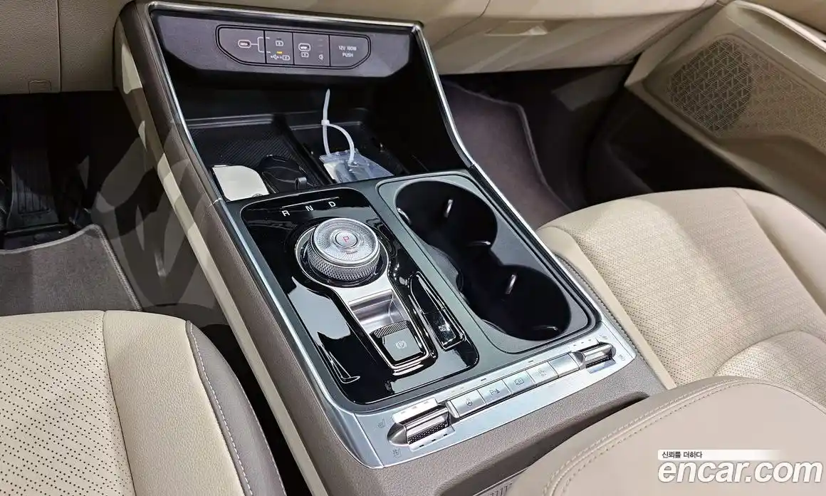 Kia Canival 2025 2.2 Автомат в Москве № 1009237, фото 9