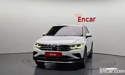 Volkswagen Tiguan 2022 2.0 гидро в Москве № 1014617, миниатюра 3