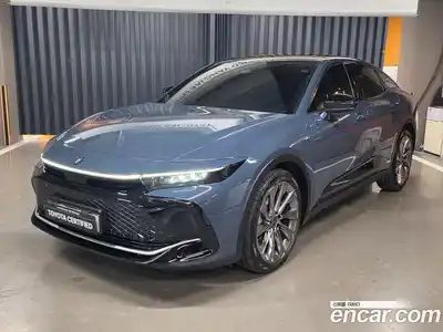 Toyota Crown, 2025
